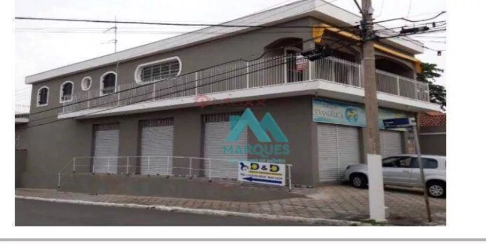 Sobrado à venda com 4 quartos, 240m² - Foto 1