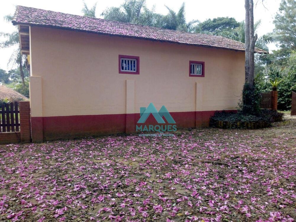 Chácara à venda com 2 quartos, 580m² - Foto 2
