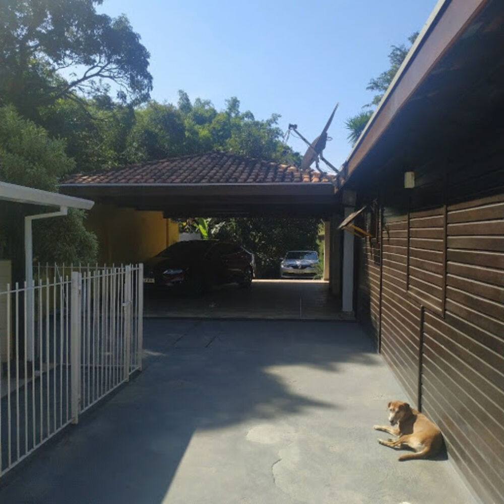 Chácara à venda com 4 quartos, 300m² - Foto 1