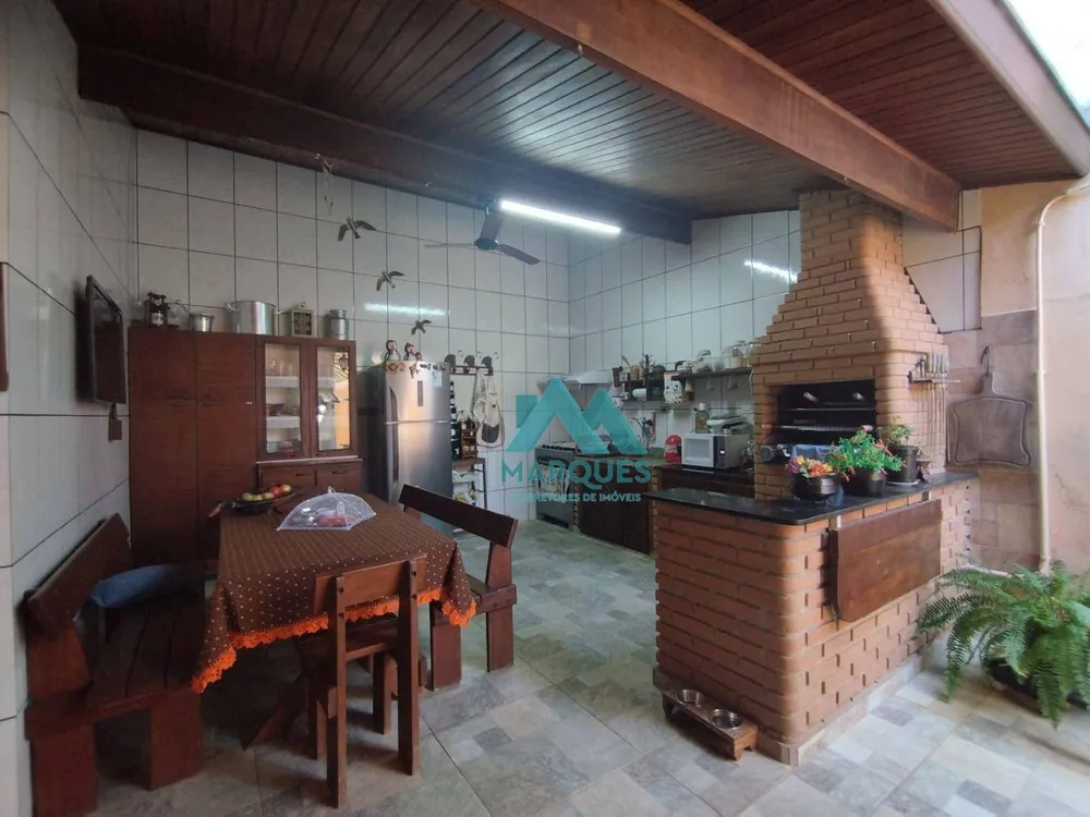 Casa, 2 quartos, 229 m² - Foto 1