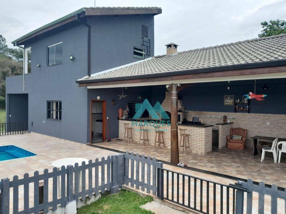 Chácara à venda com 1 quarto, 210m² - Foto 1