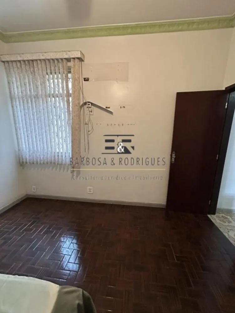 Casa, 3 quartos, 219 m² - Foto 1