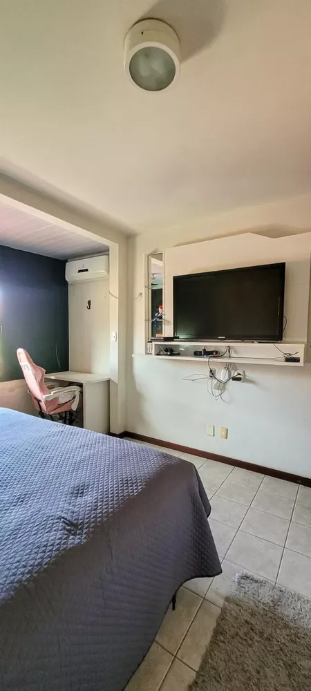 Casa à venda com 3 quartos, 104m² - Foto 5