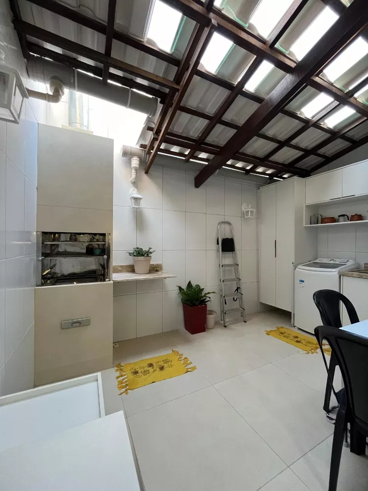 Casa à venda com 3 quartos, 92m² - Foto 3