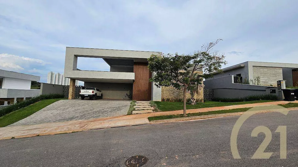 Casa de Condomínio à venda com 4 quartos, 440m² - Foto 2