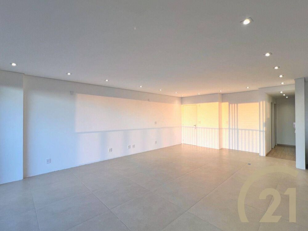 Cobertura à venda com 2 quartos, 125m² - Foto 2