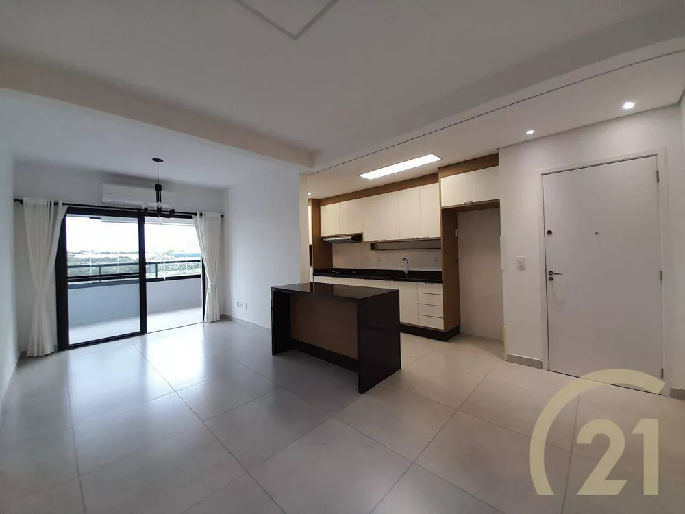 Apartamento à venda com 3 quartos, 96m² - Foto 2