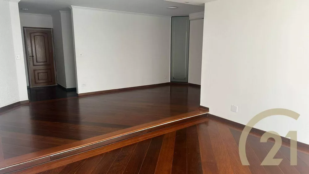 Apartamento para alugar com 3 quartos, 165m² - Foto 8