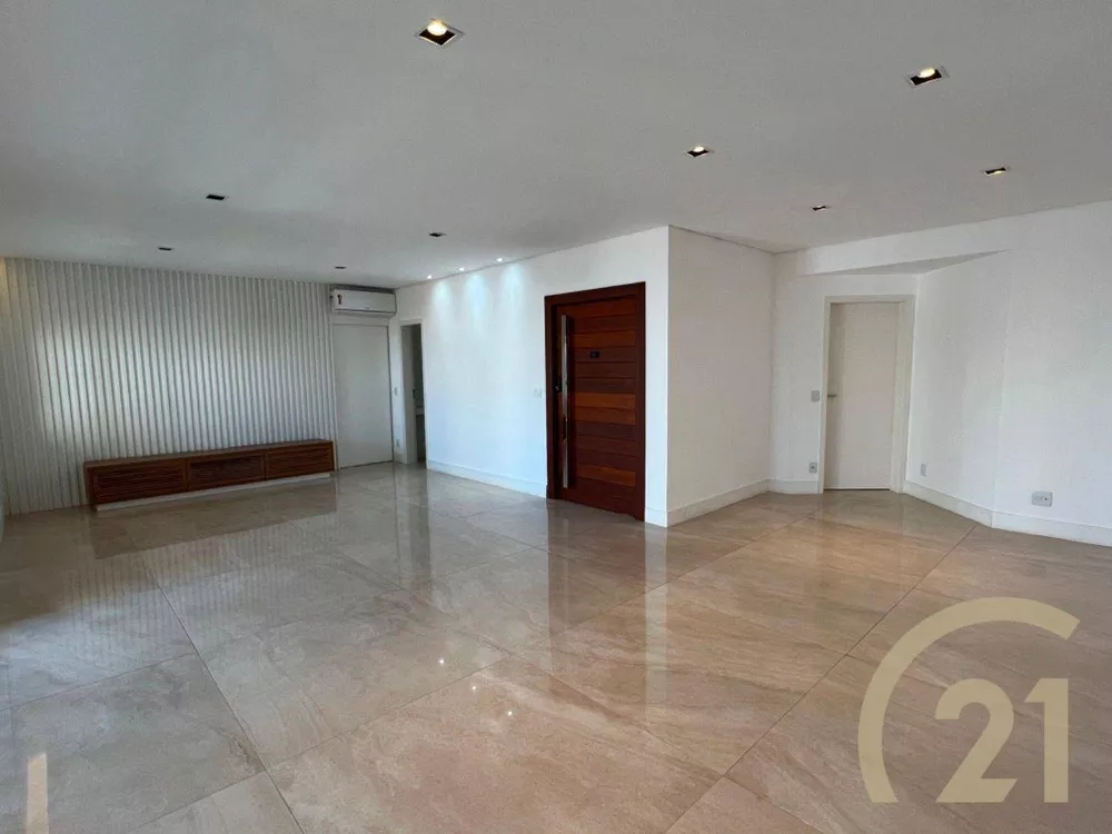 Apartamento para alugar com 3 quartos, 202m² - Foto 4