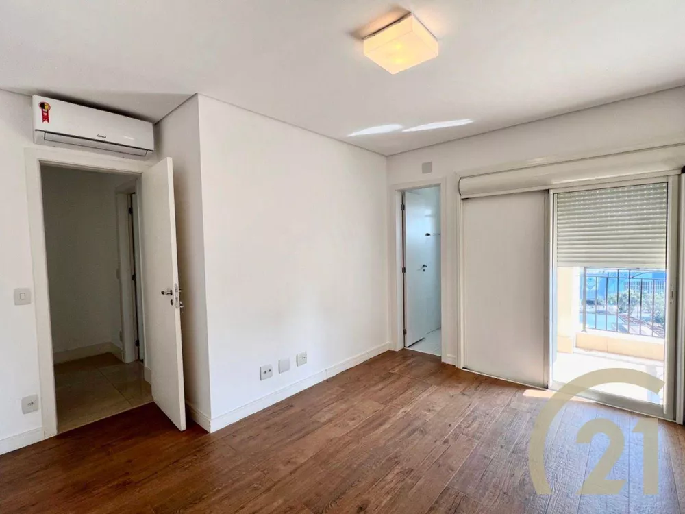 Apartamento para alugar com 3 quartos, 202m² - Foto 8