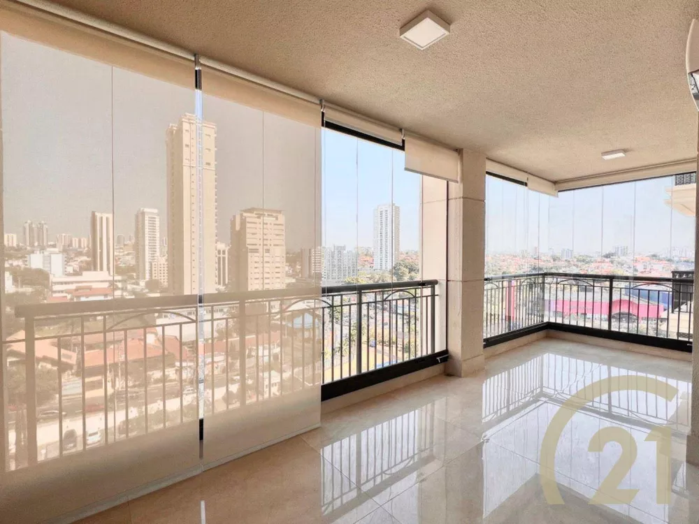 Apartamento para alugar com 3 quartos, 202m² - Foto 2