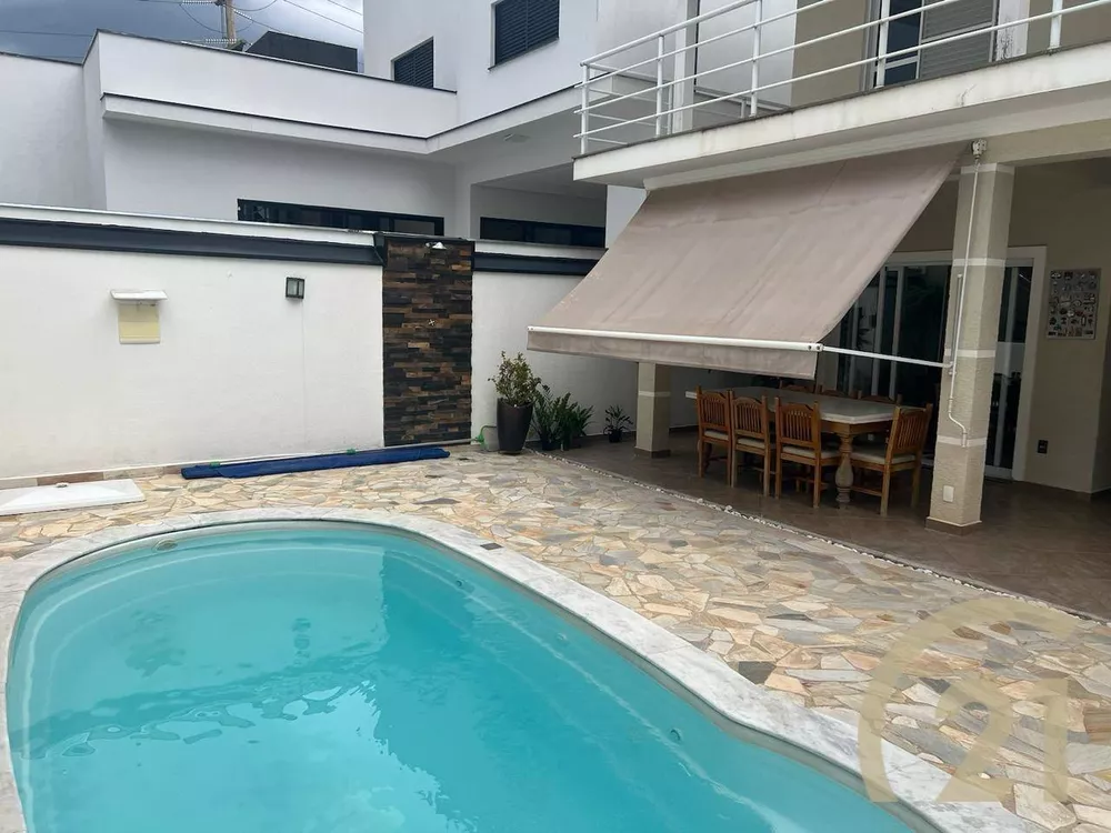 Casa de Condomínio à venda com 3 quartos, 248m² - Foto 2