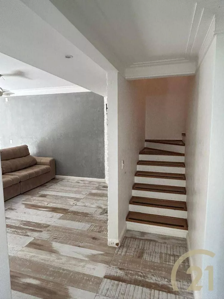 Casa de Condomínio para alugar com 3 quartos, 200m² - Foto 7