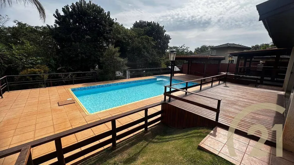 Casa de Condomínio à venda com 3 quartos, 315m² - Foto 1