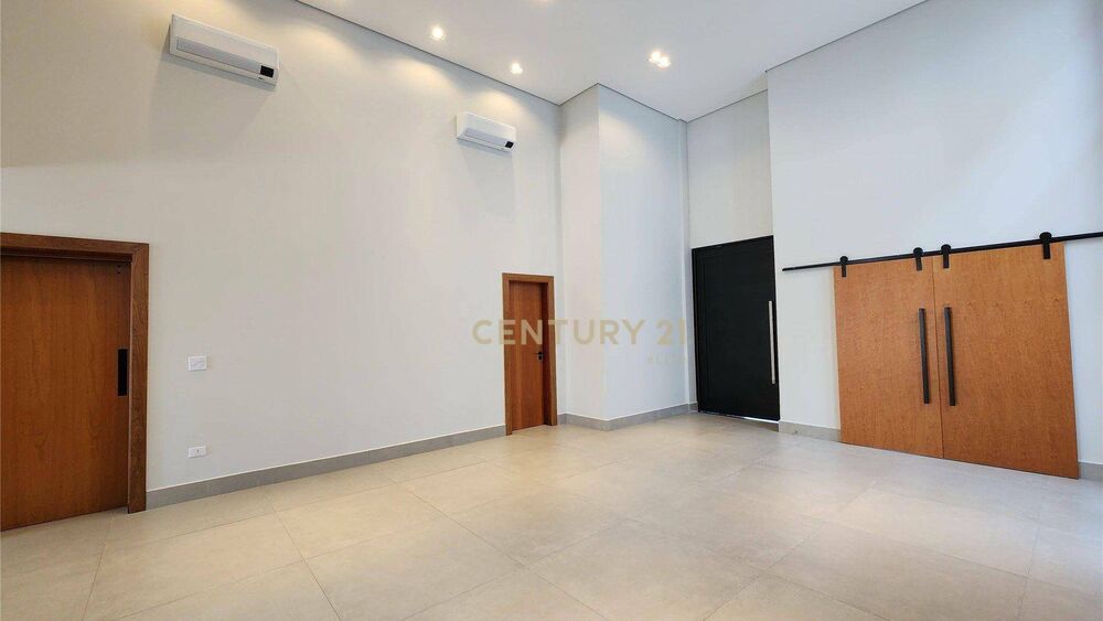 Casa de Condomínio à venda com 3 quartos, 230m² - Foto 1