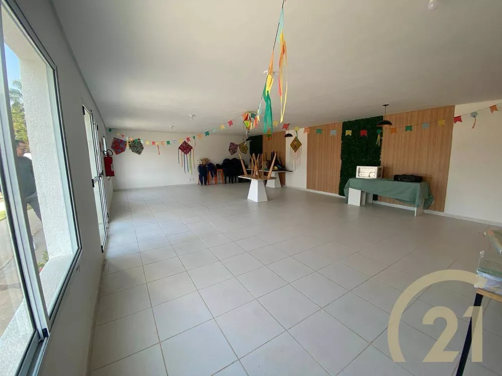 Apartamento para alugar com 2 quartos, 42m² - Foto 6