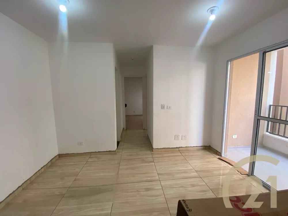 Apartamento para alugar com 2 quartos, 42m² - Foto 2