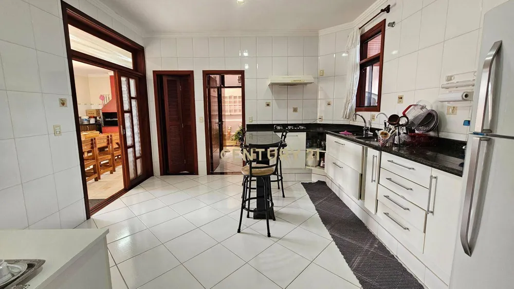 Sobrado, 3 quartos, 231 m² - Foto 6