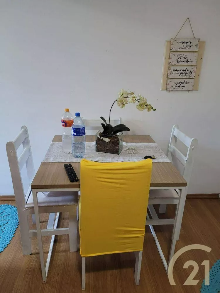 Apartamento à venda com 2 quartos, 47m² - Foto 2