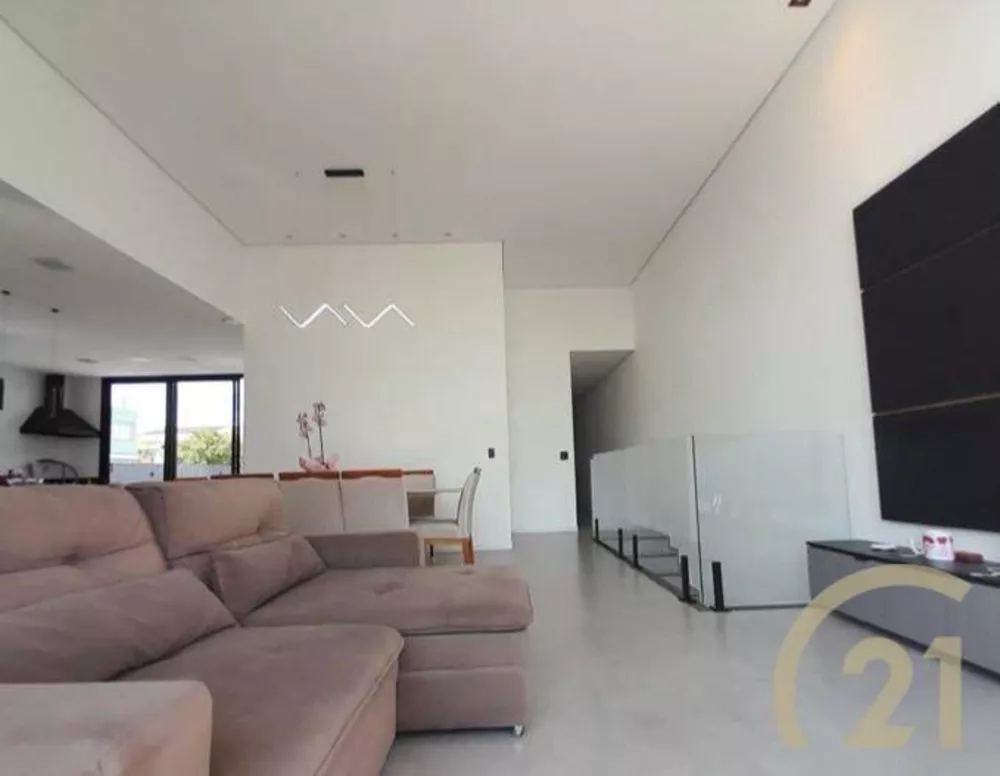 Casa de Condomínio à venda com 3 quartos, 220m² - Foto 3