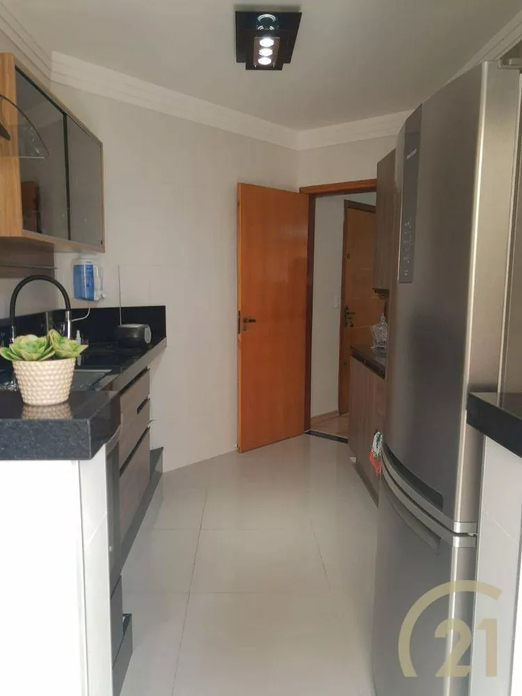 Apartamento à venda com 2 quartos, 70m² - Foto 5