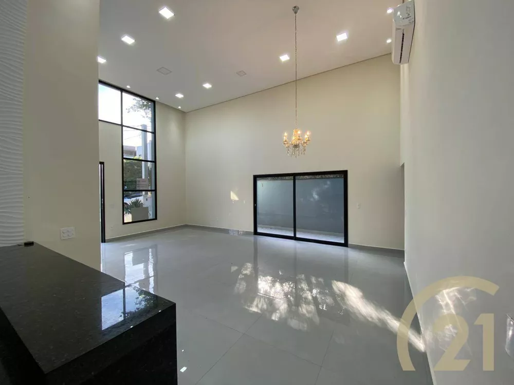 Casa de Condomínio à venda com 3 quartos, 270m² - Foto 3