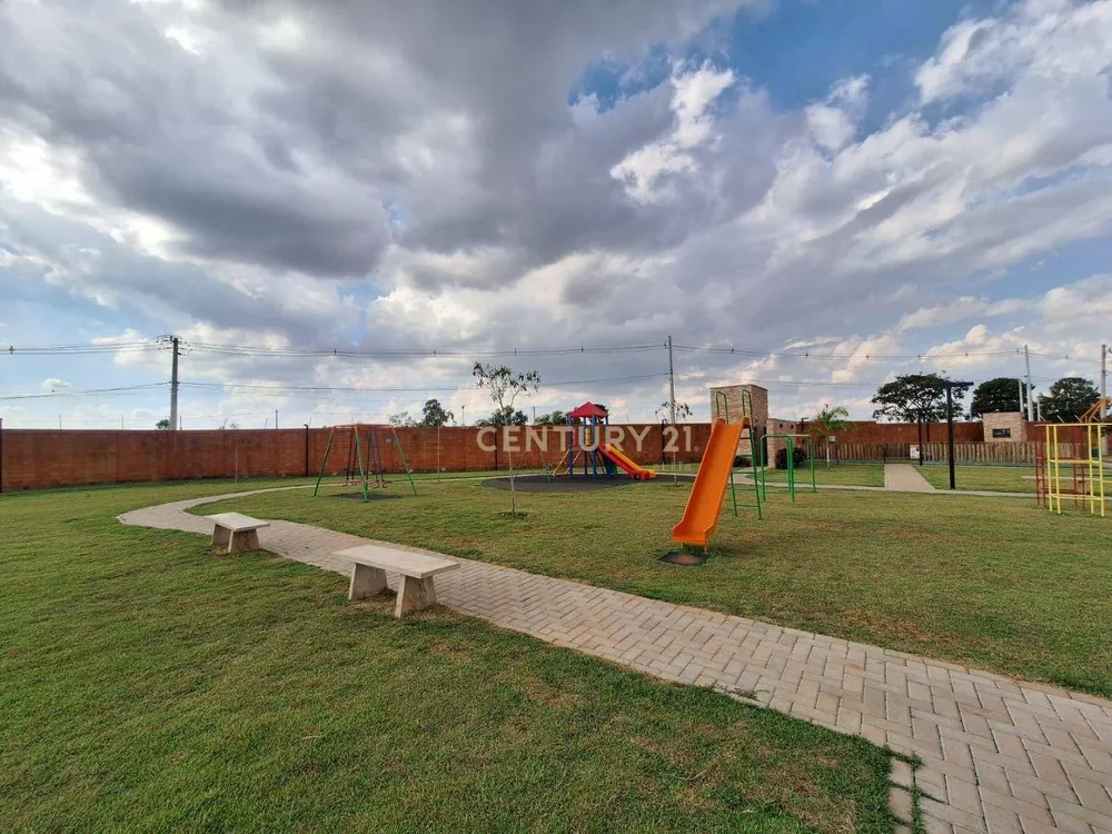 Loteamento e Condomínio, 200 m² - Foto 1