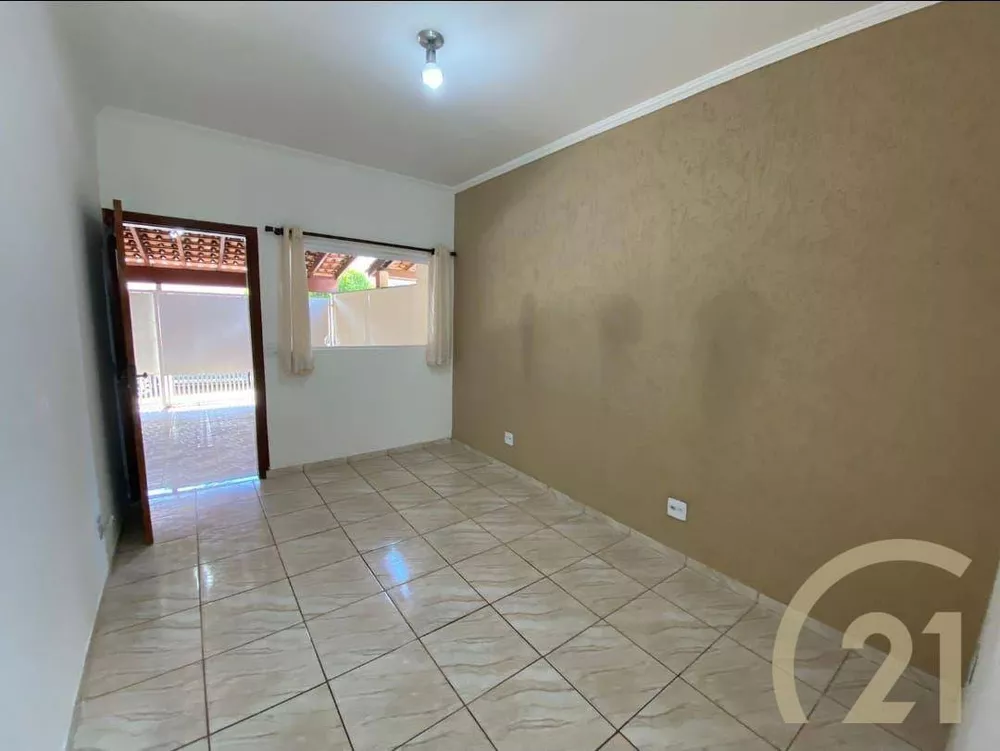 Casa à venda com 3 quartos, 105m² - Foto 4