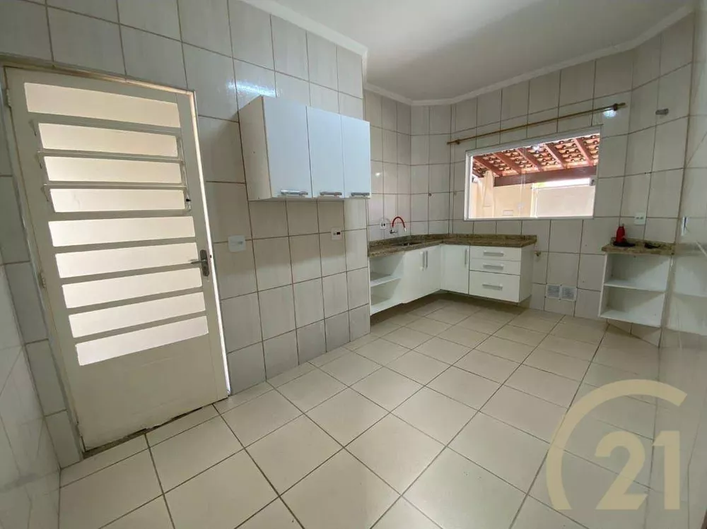 Casa à venda com 3 quartos, 105m² - Foto 6