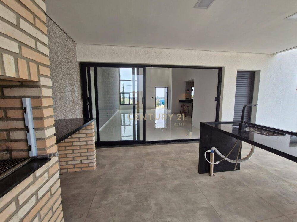 Casa de Condomínio à venda com 3 quartos, 217m² - Foto 3