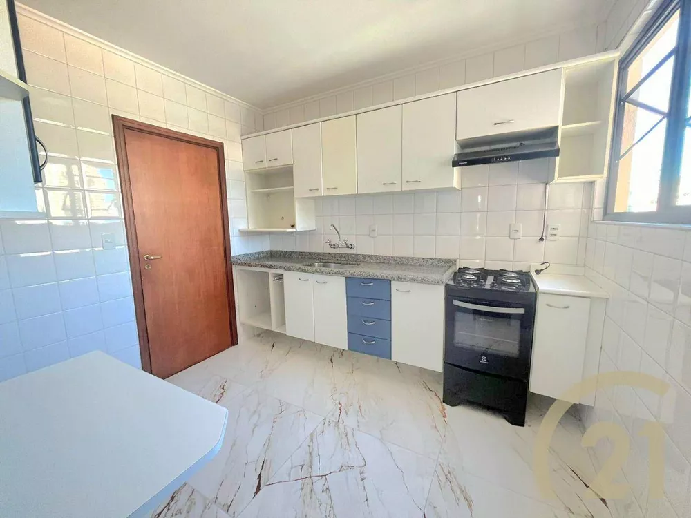 Apartamento para alugar com 3 quartos, 95m² - Foto 6