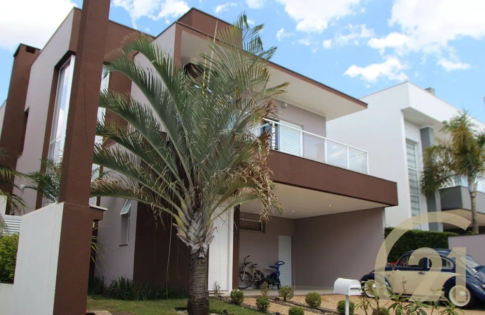 Casa de Condomínio à venda com 3 quartos, 299m² - Foto 1