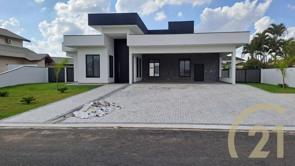 Casa de Condomínio à venda com 4 quartos, 470m² - Foto 2