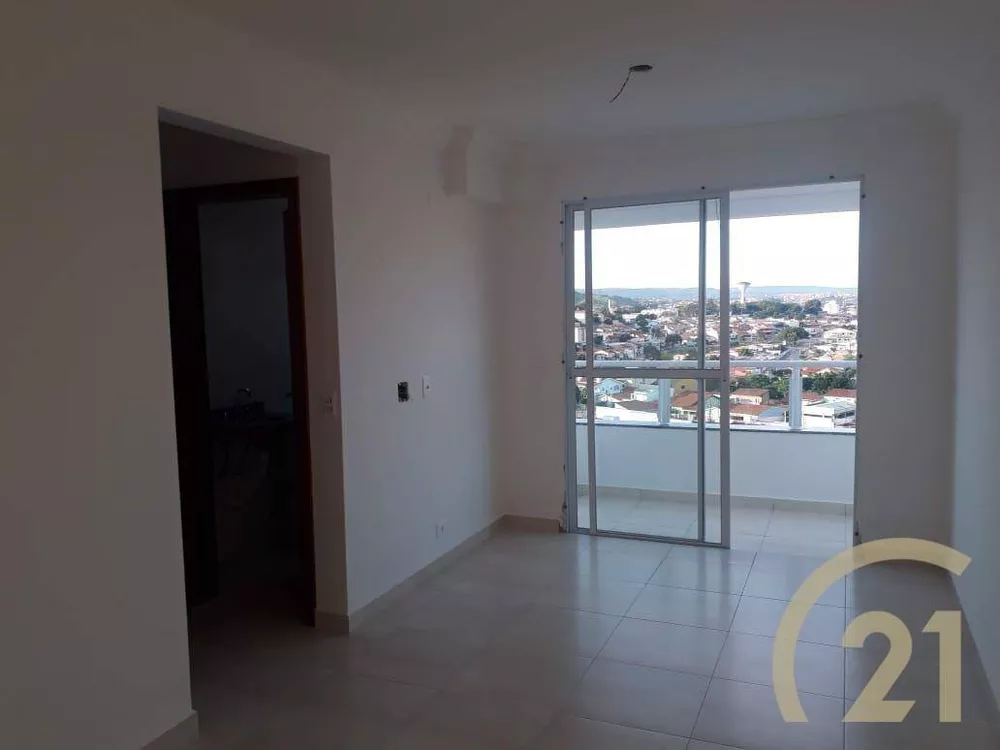 Apartamento à venda com 2 quartos, 63m² - Foto 3