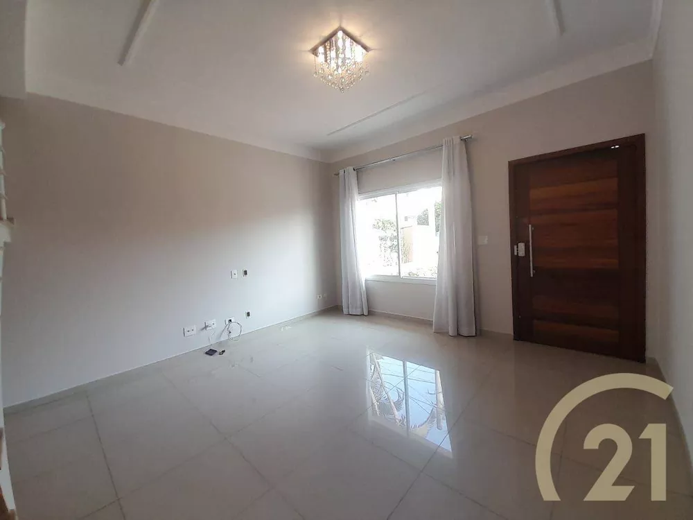 Casa de Condomínio à venda com 3 quartos, 220m² - Foto 4