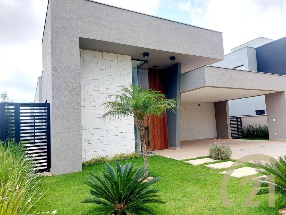 Casa à venda com 3 quartos, 239m² - Foto 2