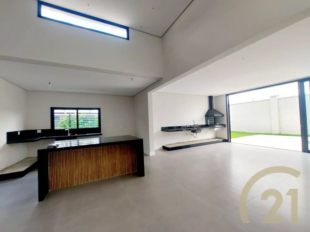 Casa à venda com 3 quartos, 239m² - Foto 7