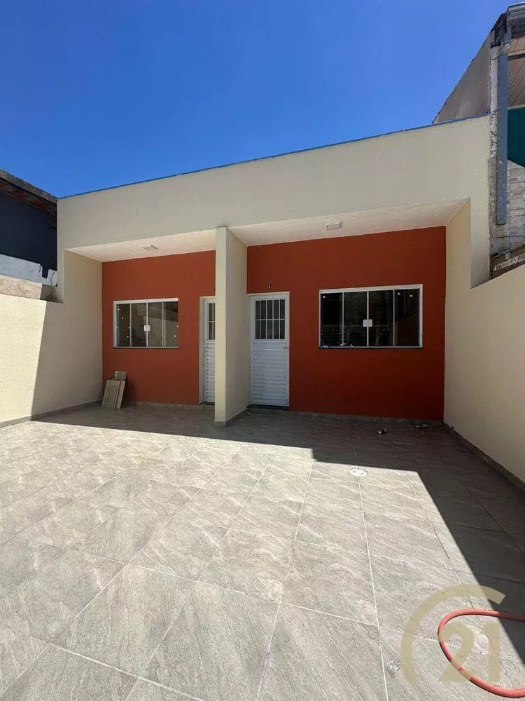 Casa à venda com 2 quartos, 48m² - Foto 2