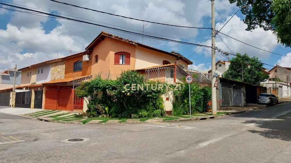 Casa, 3 quartos, 227 m² - Foto 2