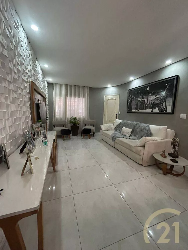 Casa à venda com 4 quartos, 170m² - Foto 3