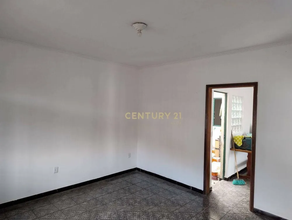 Casa, 3 quartos, 192 m² - Foto 2