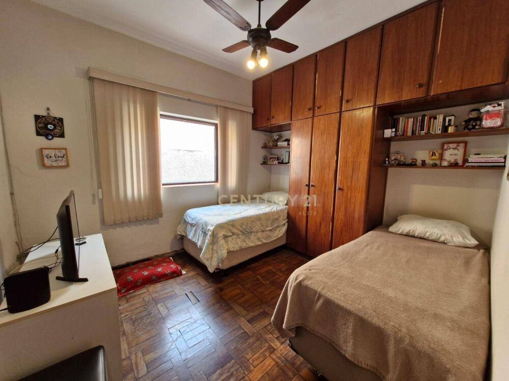 Casa à venda com 3 quartos, 97m² - Foto 4