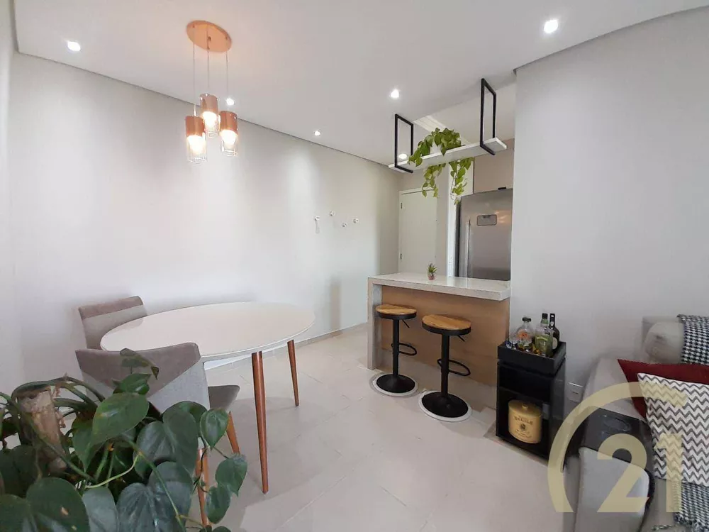 Apartamento à venda com 2 quartos, 61m² - Foto 5