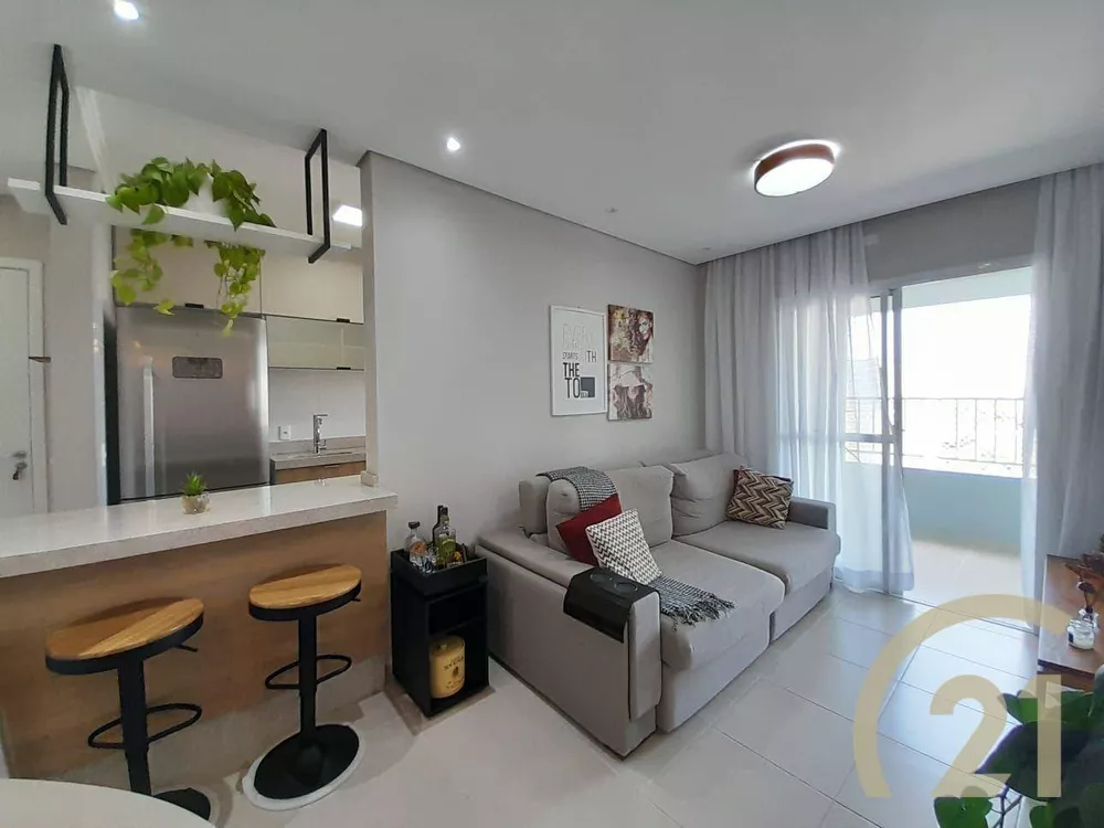 Apartamento à venda com 2 quartos, 61m² - Foto 1