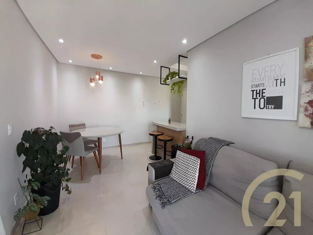 Apartamento à venda com 2 quartos, 61m² - Foto 4