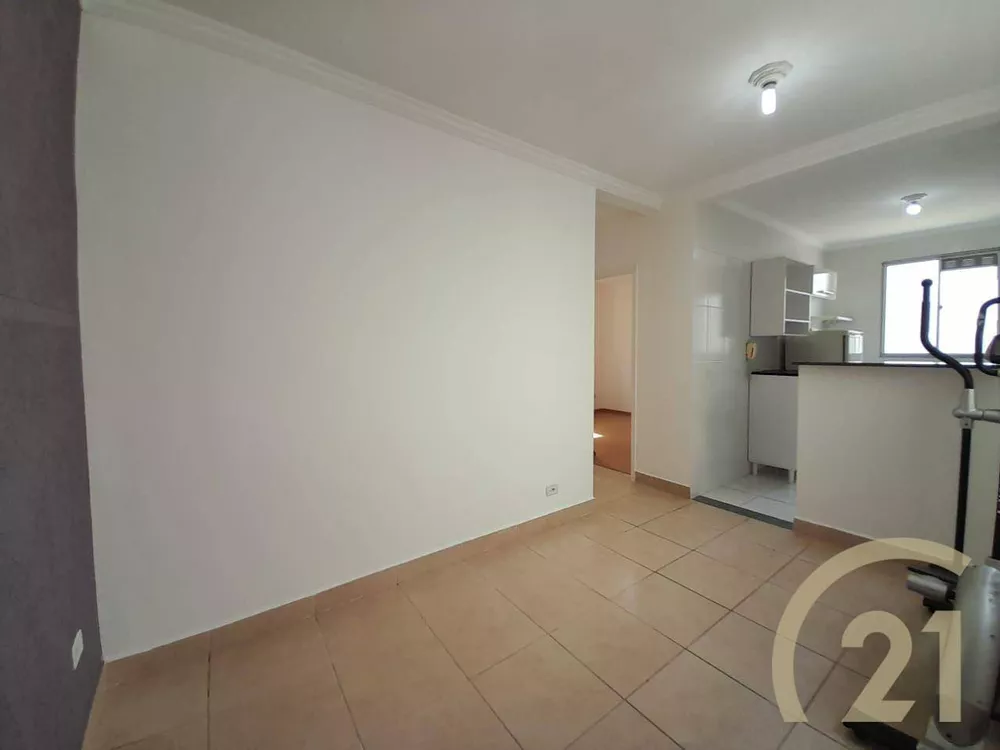 Apartamento à venda com 2 quartos, 47m² - Foto 2