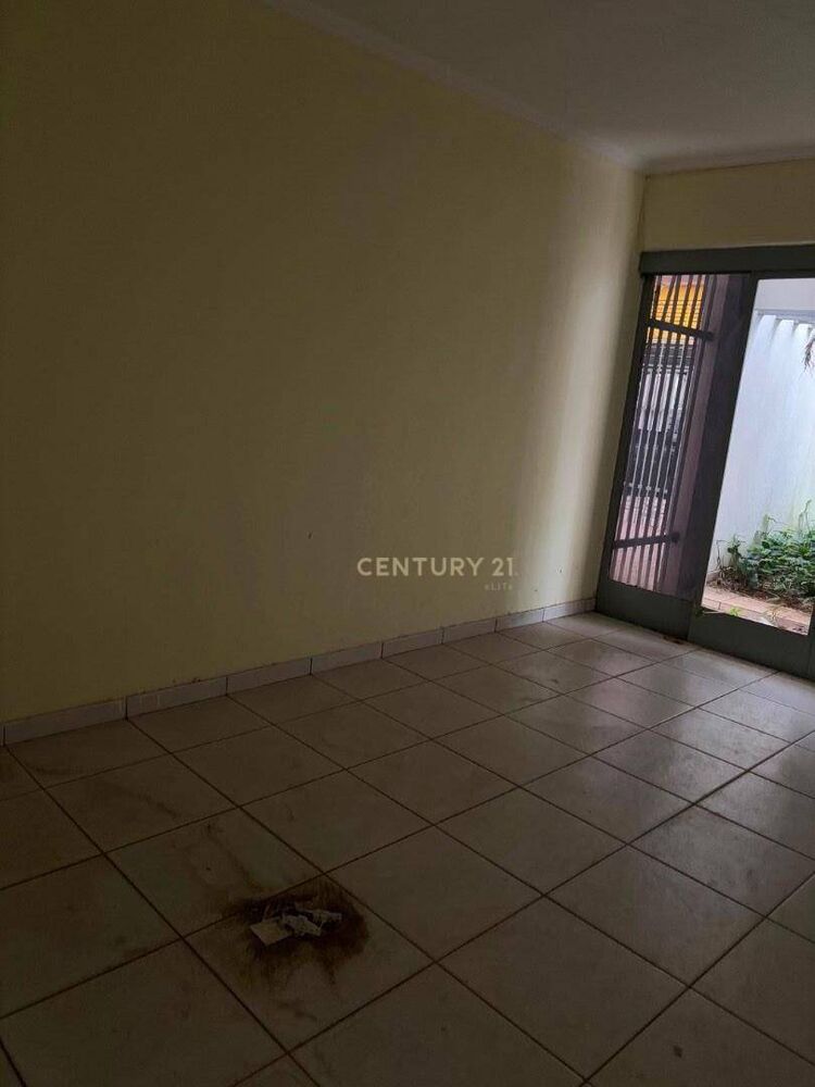 Casa para alugar com 3 quartos, 240m² - Foto 6