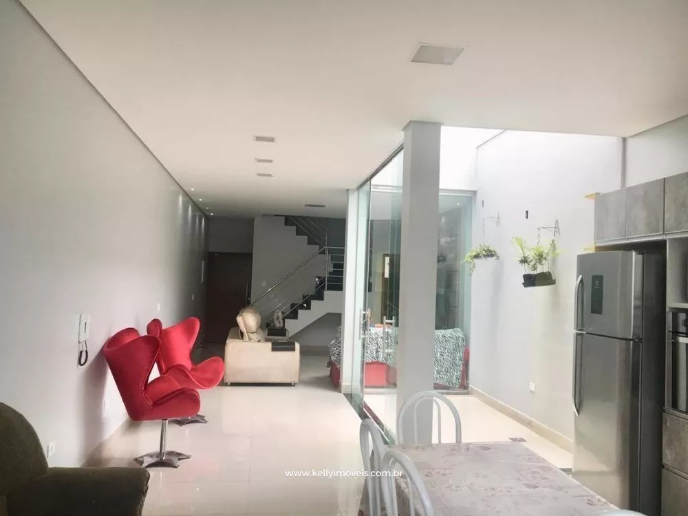 Casa, 3 quartos, 204 m² - Foto 8