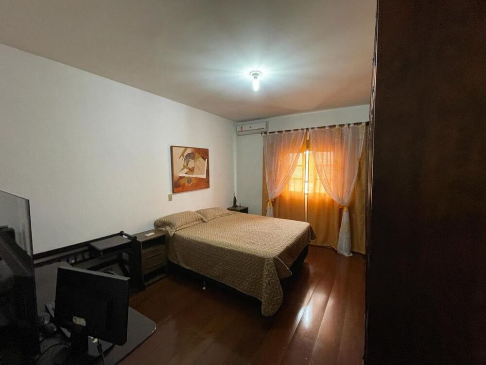 Casa, 4 quartos, 197 m² - Foto 3