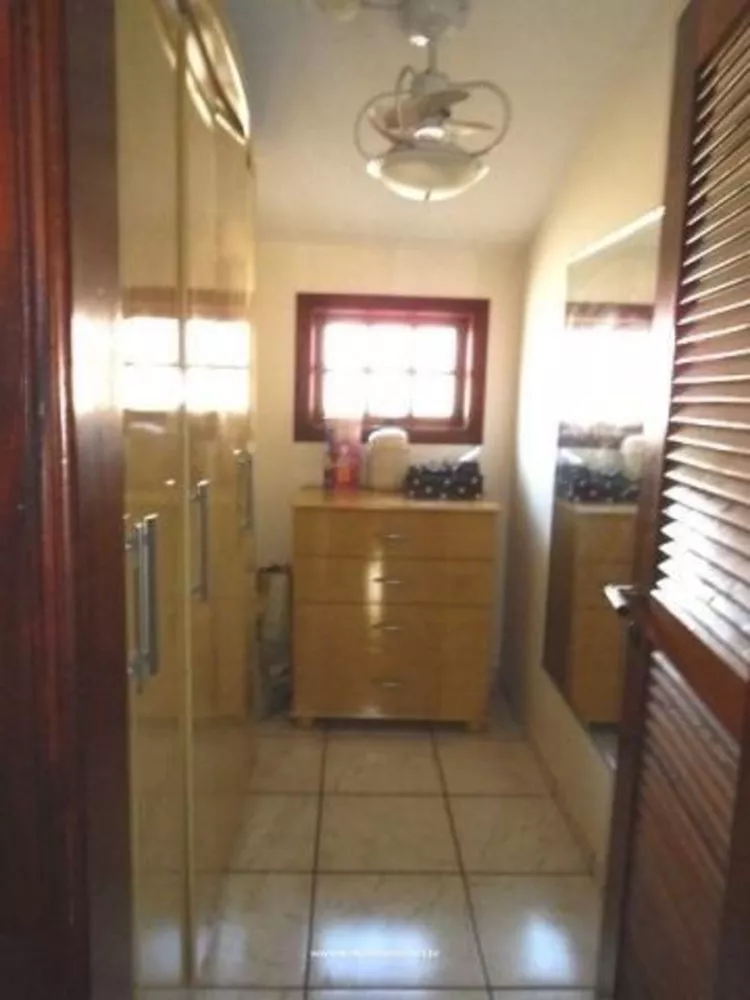Casa, 3 quartos, 220 m² - Foto 3